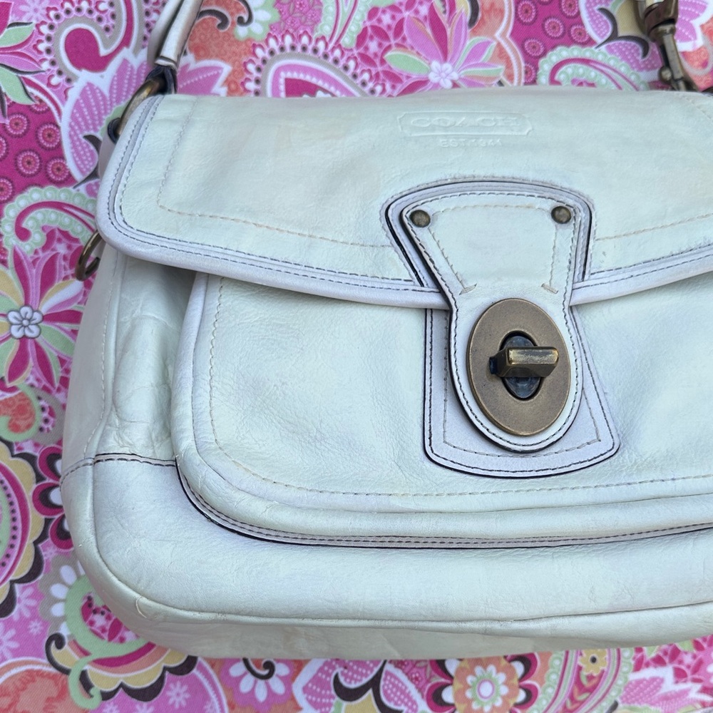 Vintage Coach 65th Anniversary Legacy Line 2006-2008 Ivory Leather Ali Bag - Picture 5 of 15